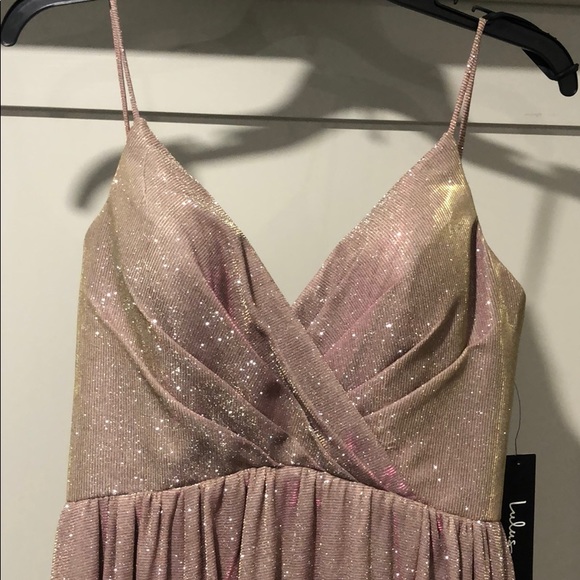 Beautiful Lulu’s Dress - Picture 2 of 6